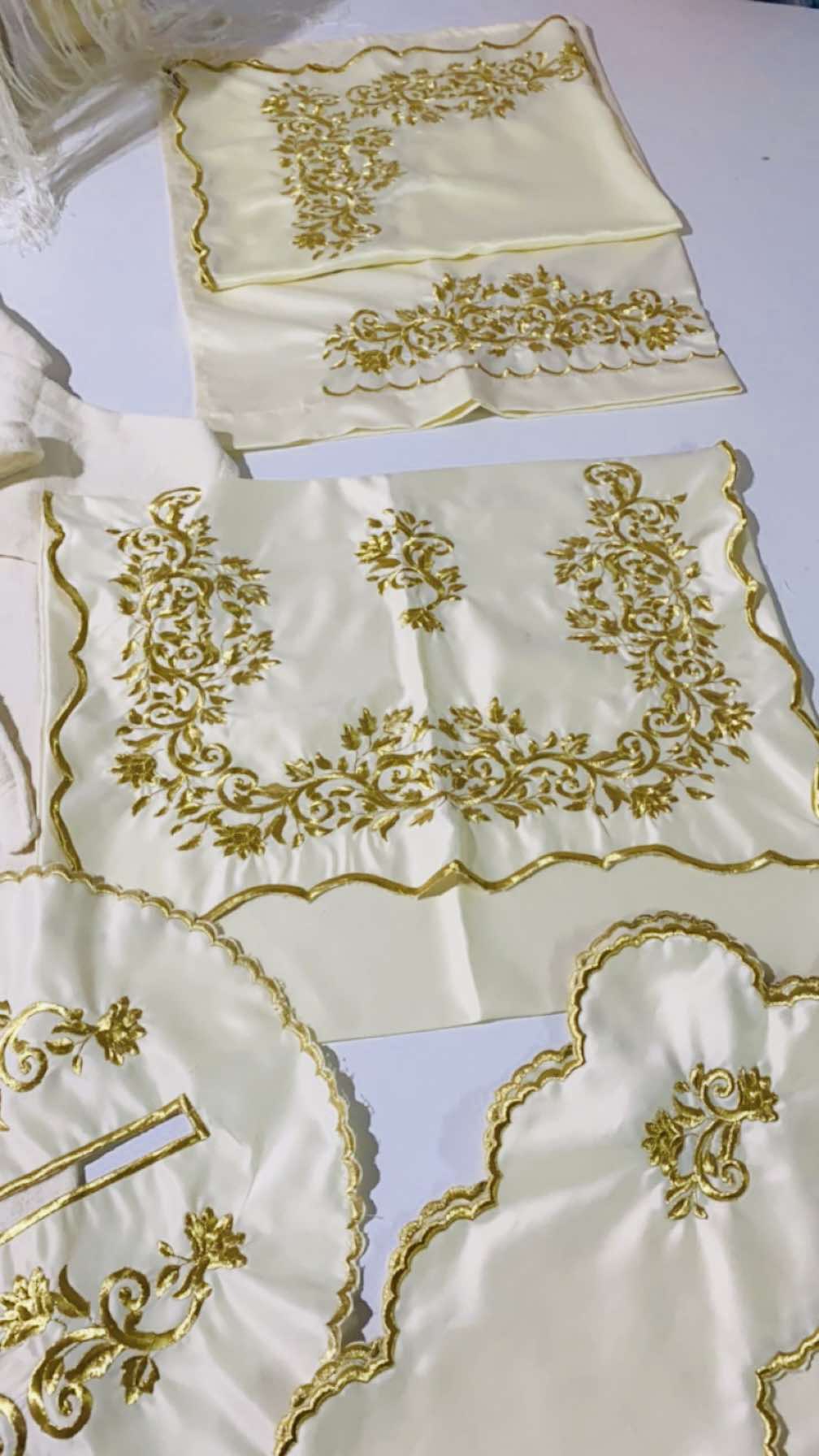 received_1274723703780920